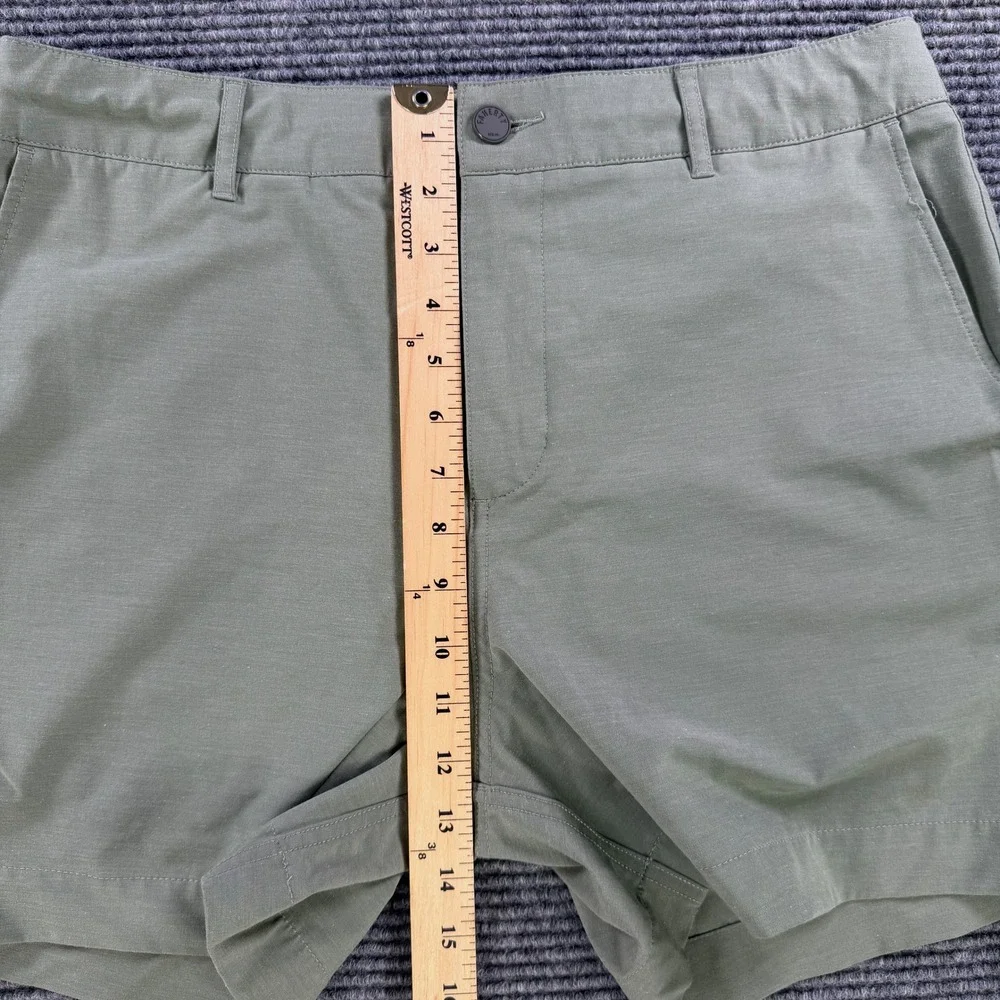 Faherty All Day Short Men 33 Green Hybrid Stretch Chino Outdoors Hike Climb Fish